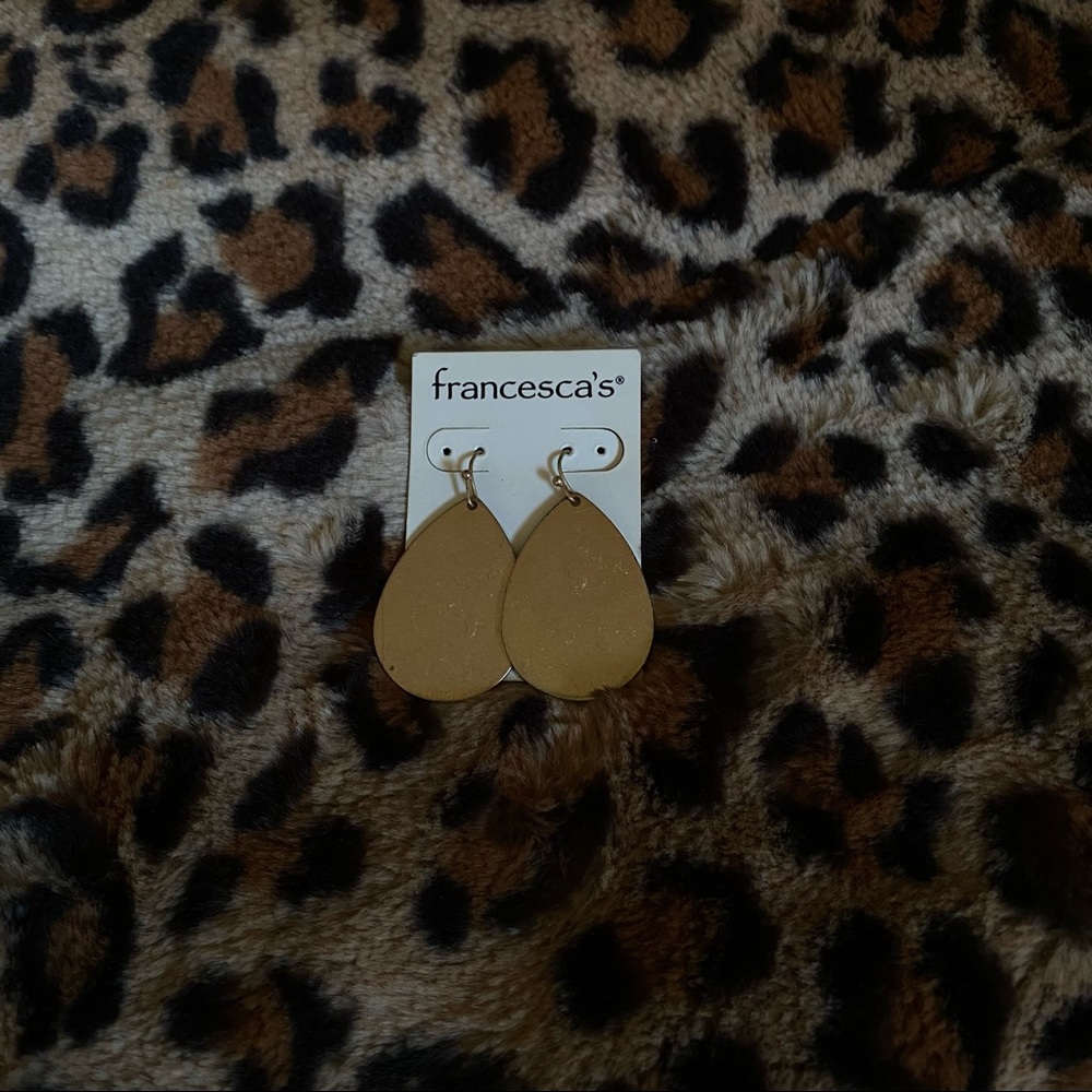Brand new with tags, Gold Francesca’s dangle earrings